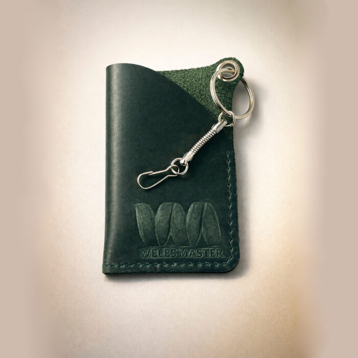 картхолдер из натуральной кожи ручной работы зелёный
