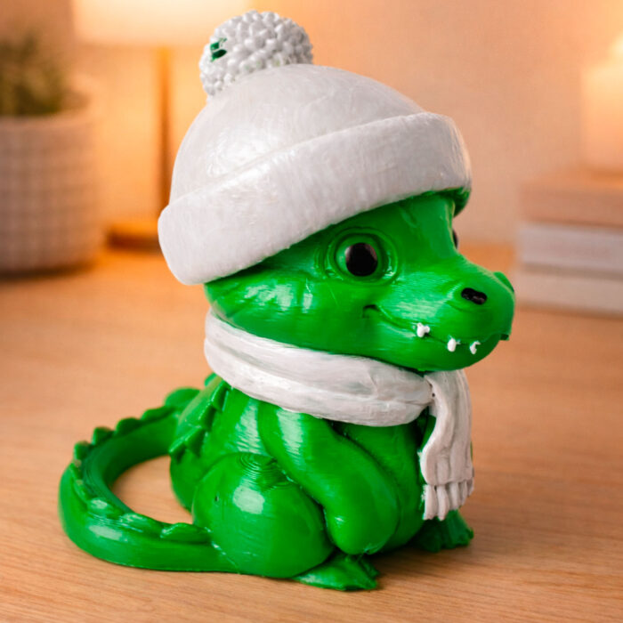 03 фигурка крокодил зелёный в шапочке игрушка на ёлку сувенир