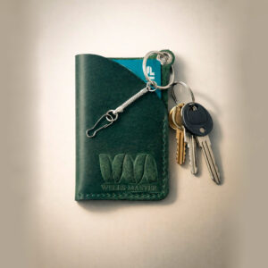 картхолдер из натуральной кожи ручной работы зелёный