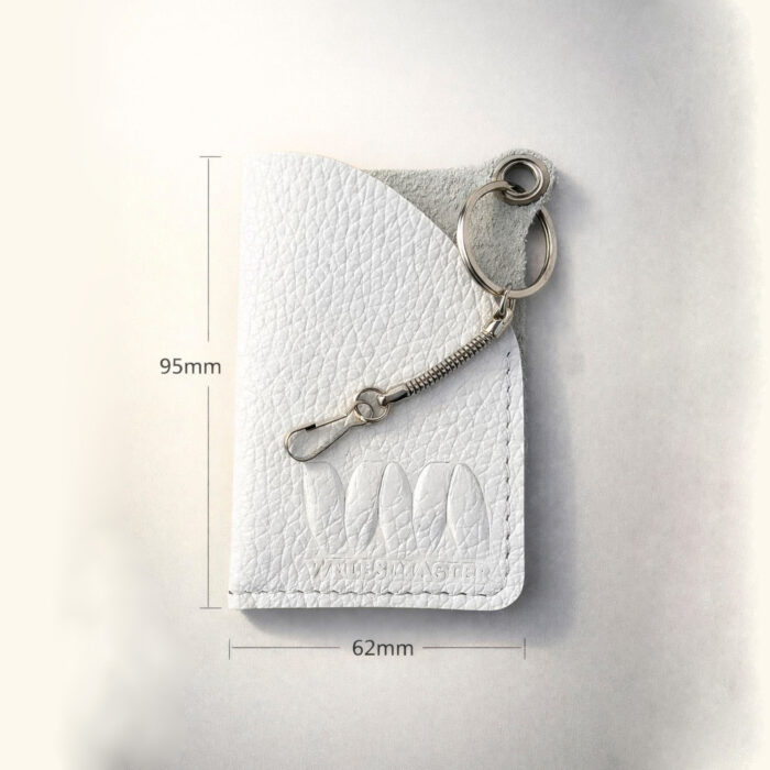 картхолдер из натуральной кожи ручной работы белый