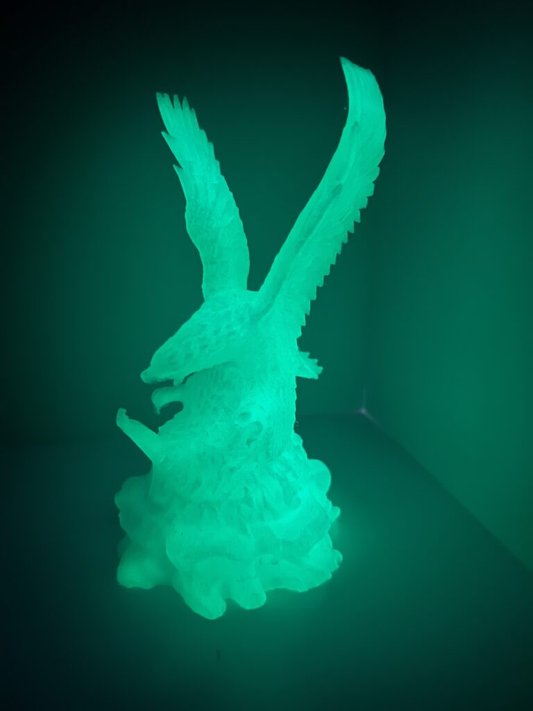 светящийся пластик в темноте люминесцентный