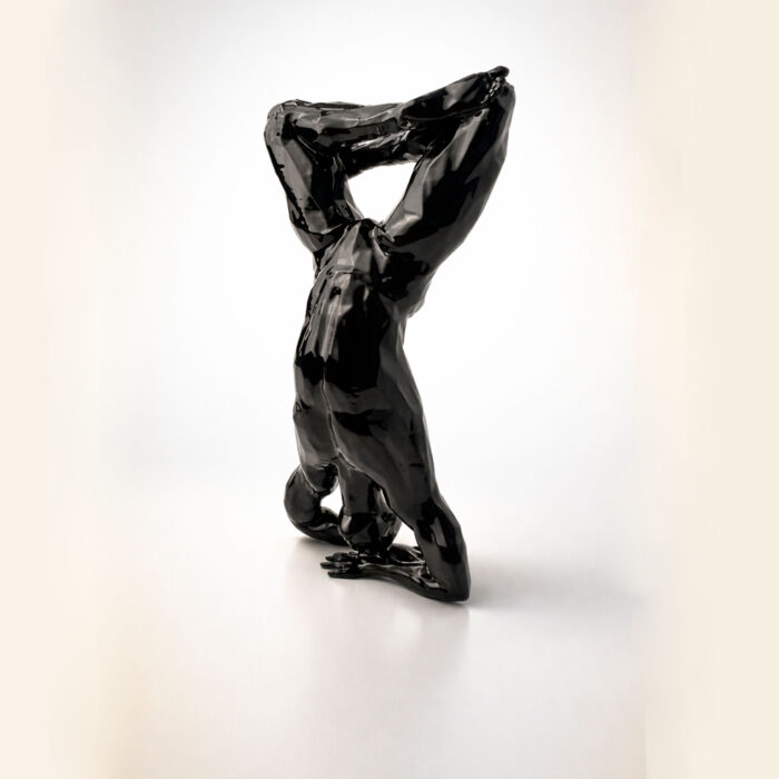 Статуэтка йога человек полигональная для интерьера