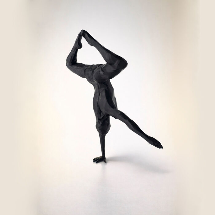 1 статуэтка йога человек полигональная для интерьера чёрная