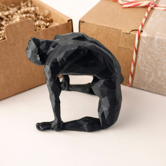 статуэтка йога человек полигональная для интерьера чёрная