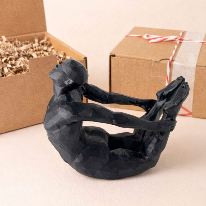 6 статуэтка йога человек полигональная для интерьера чёрная