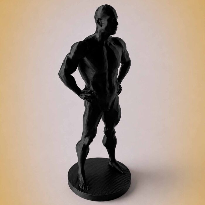 01-главное фото для сайта Сильный человек №009 — полигональная статуэтка спортсмена