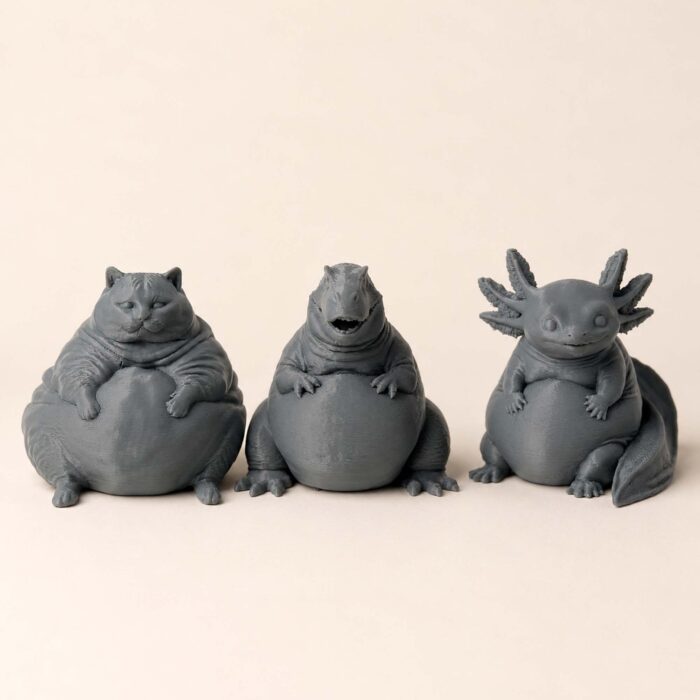 Серая коллекционная фигурка Кот Батон из PETG