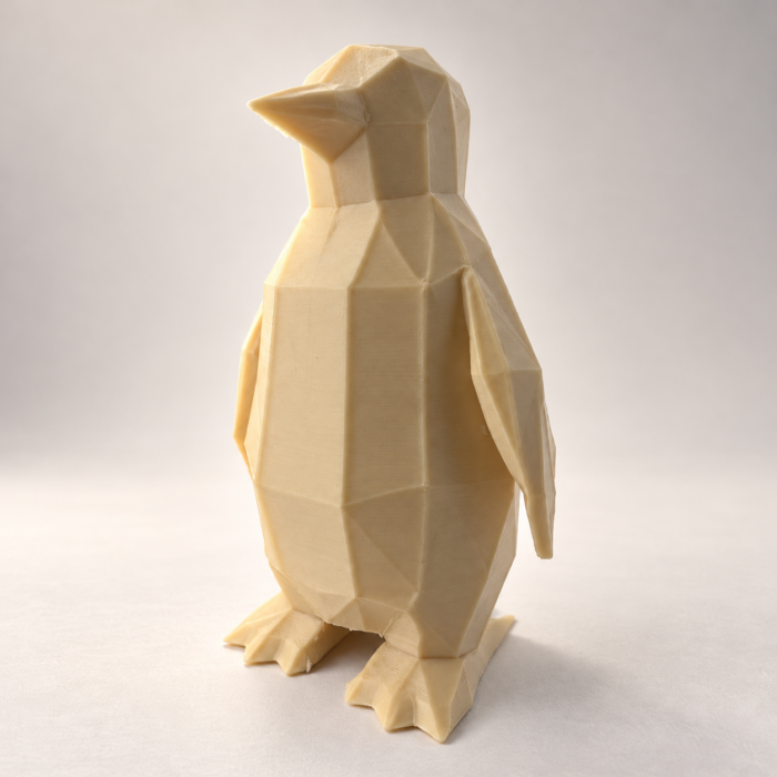03 сайт Интерьерная полигональная фигурка Пингвин из ABS бежевая 3D-печать